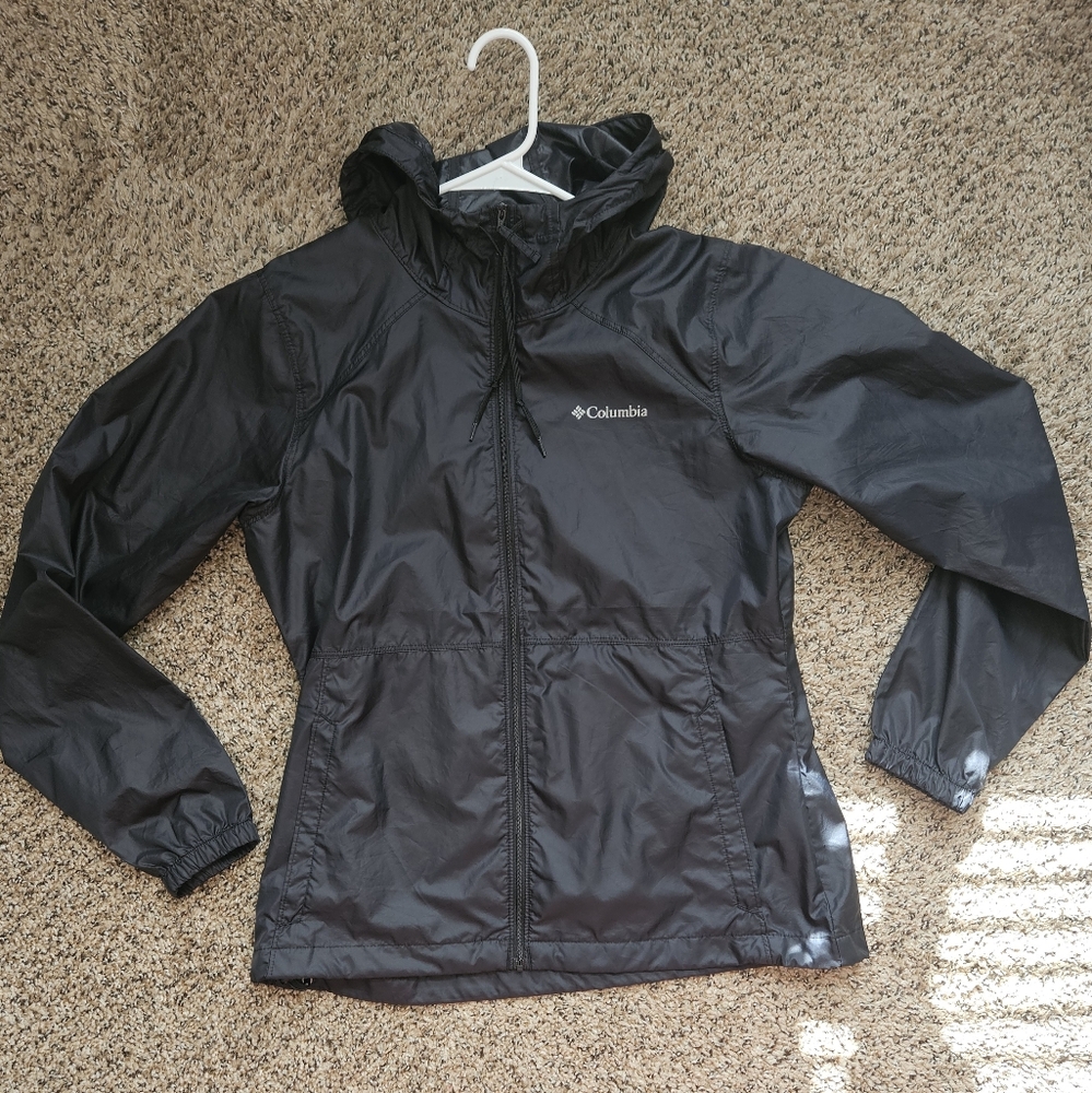 Light weight black columbia windbreaker Unisex